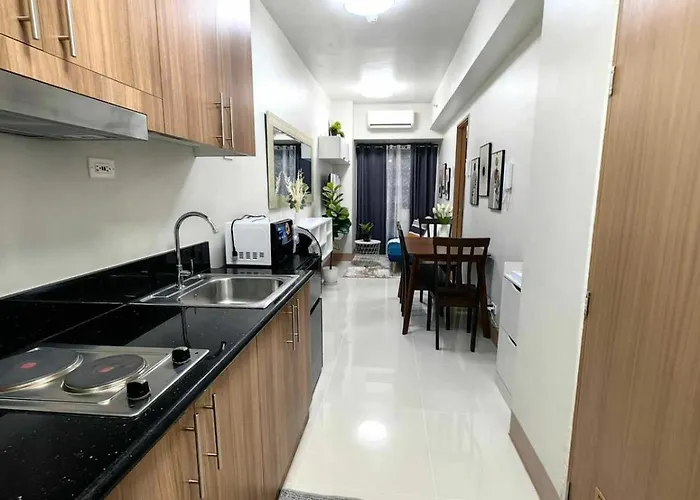 Luxurious Near Sm Moa Manila