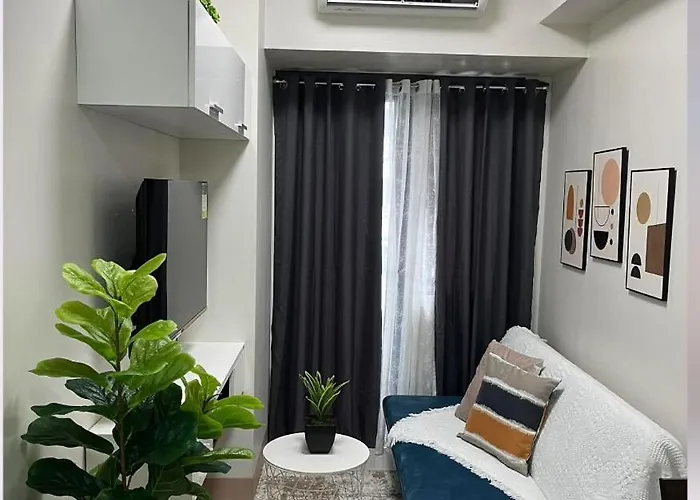 Luxurious Near Sm Moa *