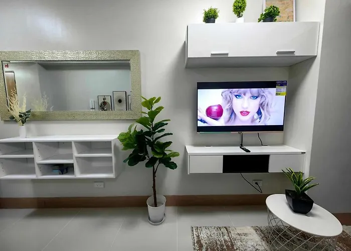 Luxurious Near Sm Moa Apartment